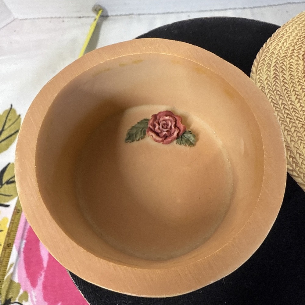 Handpainted Resin Or Clay Round Trinket Box with Roses and Ribbons Rode Inside - Picture 8 of 9